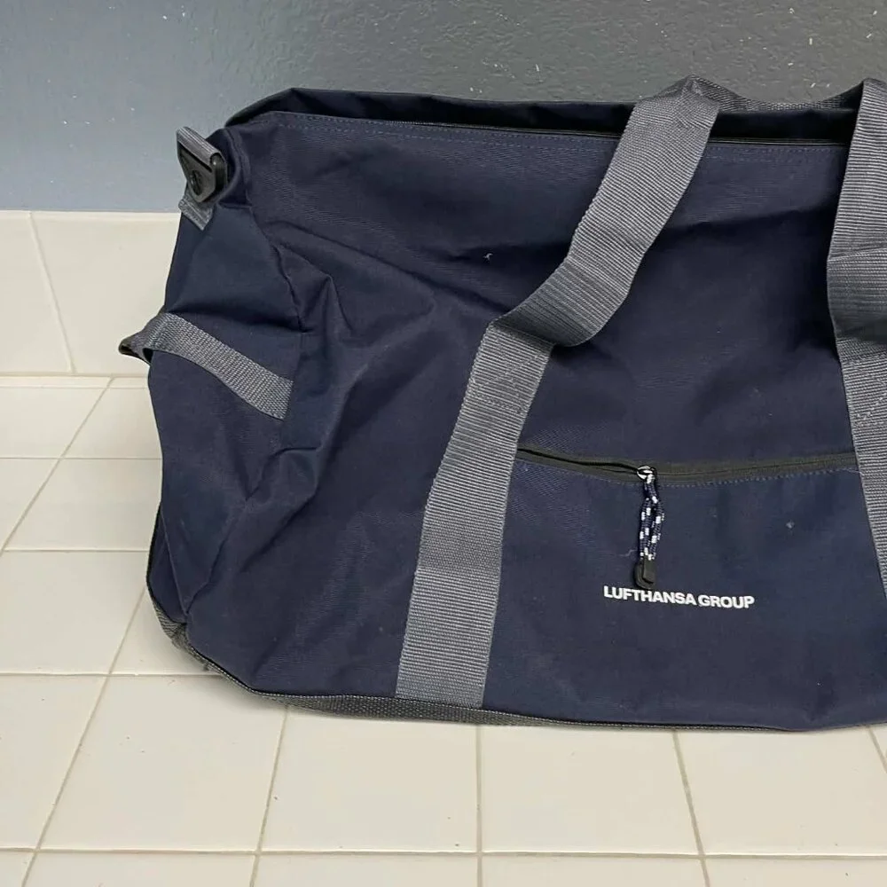 Lufthansa group duffle bag